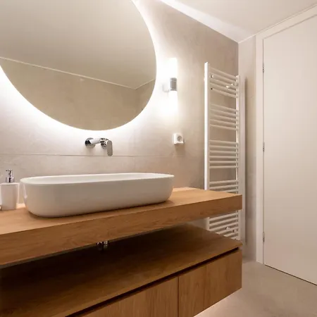 Corner Penthouse In Acropolis Appartamento