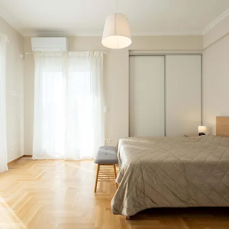 Corner Penthouse In Acropolis Atene